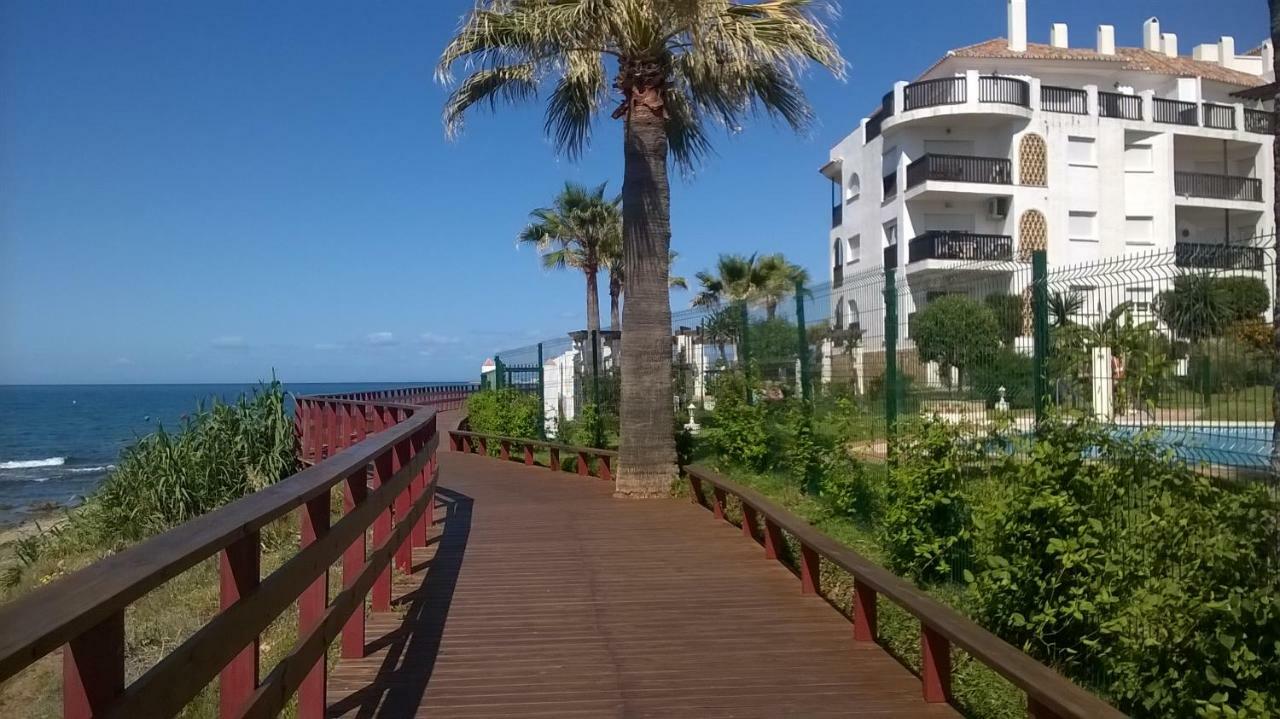 Beachfront Penthouse: Marbella Sea View Terrace Sitio de Calahonda Exterior photo